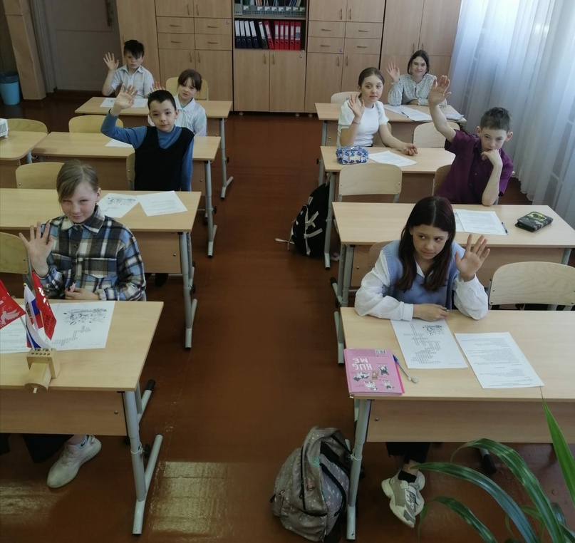 Чемпионат по отгадыванию кроссвордов "И помнит мир спасённый...".